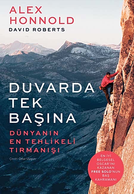 Duvarda Tek Başına